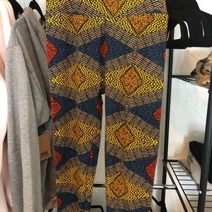 Printed LuLaRoe Leggings (never worn)
